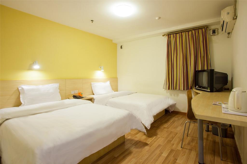 7 Days Inn Heze Mudan Road Branch Buitenkant foto